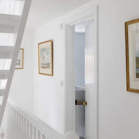 Quay House Roundstone